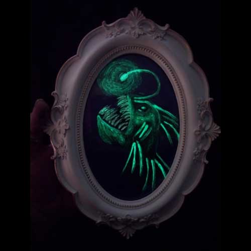 deep glow angler fish glow in the dark